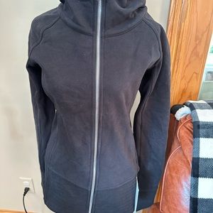 Lululemon Radiant jacket. Size 6. NWT
